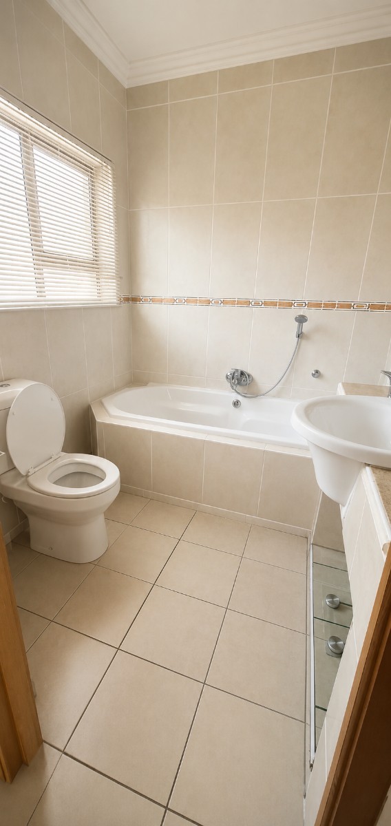 Apartment for rent in Noordwyk, Midrand, 96 m²