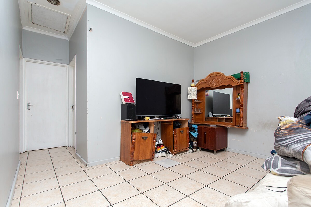 Apartment for sale in Sanlamhof, Bellville, 46 m²