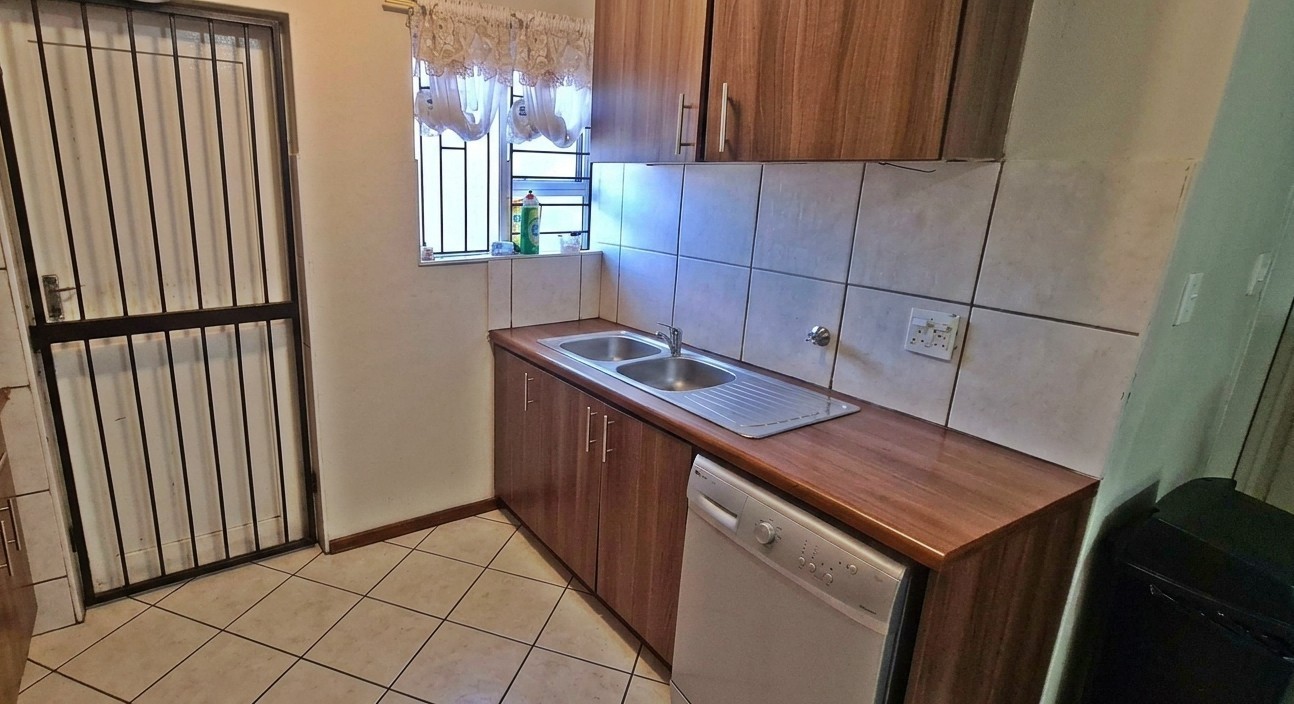 House for sale in Strand, 60 m²