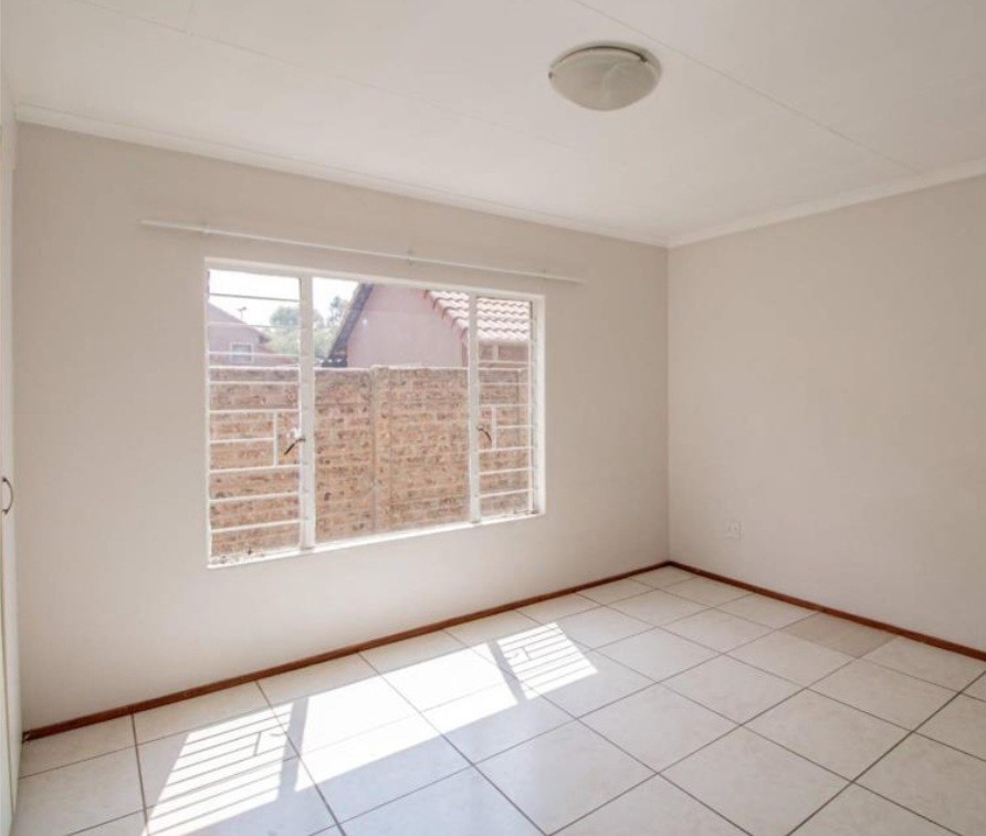 Apartment for sale in Kleinfontein, Benoni, 0 0, blue lakes, 0 New Modder Road, Kleinfontein, Benoni, Gauteng