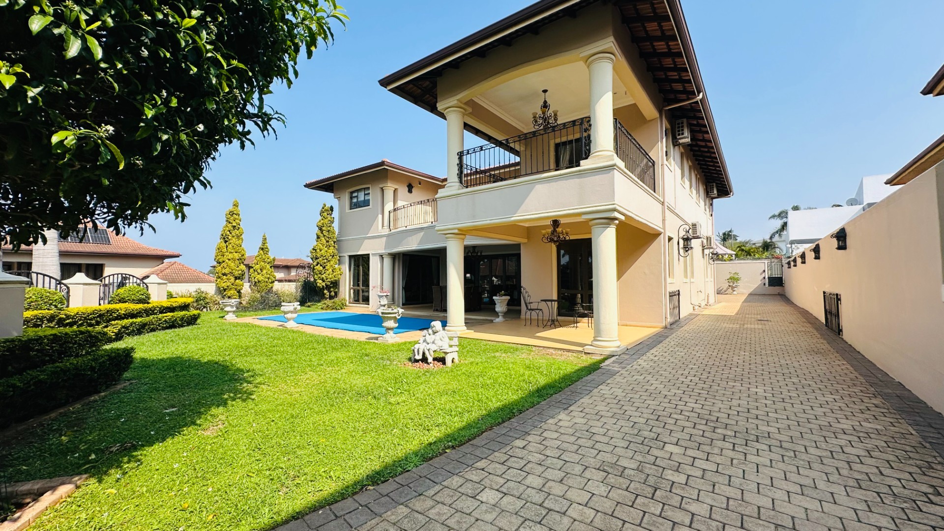 House for rent in Umhlanga, KwaZulu Natal, 872 m²