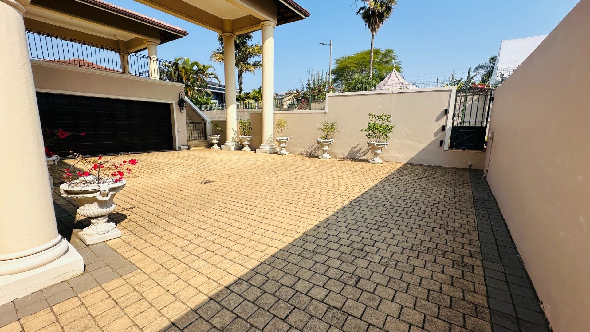 House for rent in Umhlanga, KwaZulu Natal, 872 m²