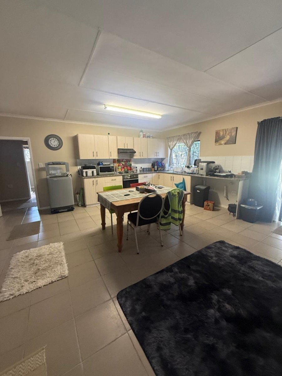 House for rent in White River Estates, White River