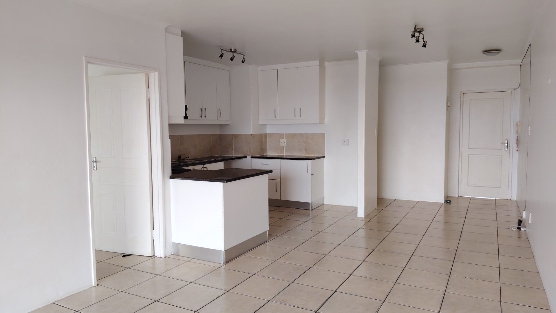 Apartment for rent in Windermere, Durban, KwaZulu Natal, 101 m²