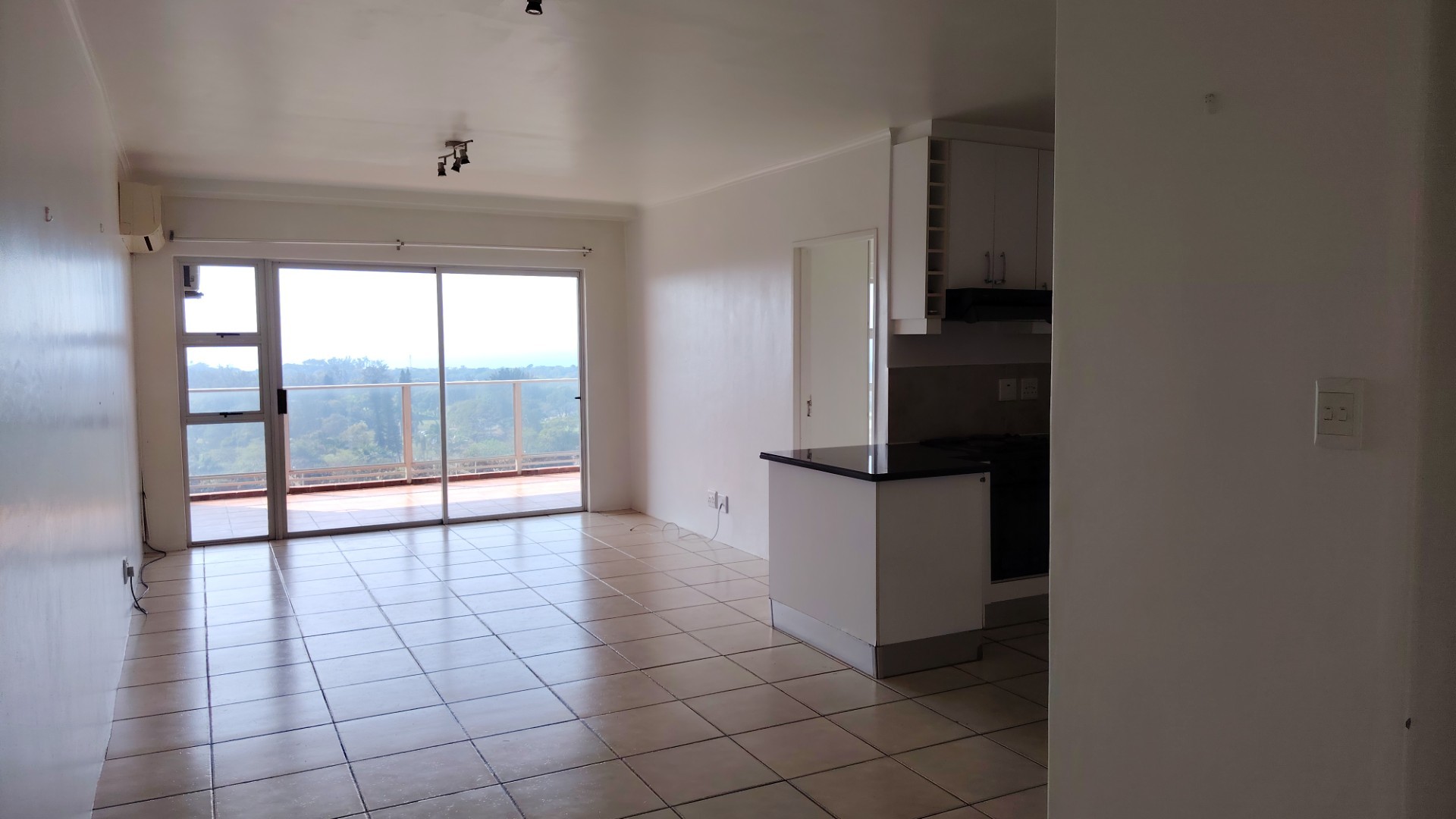 Apartment for rent in Windermere, Durban, KwaZulu Natal, 101 m²