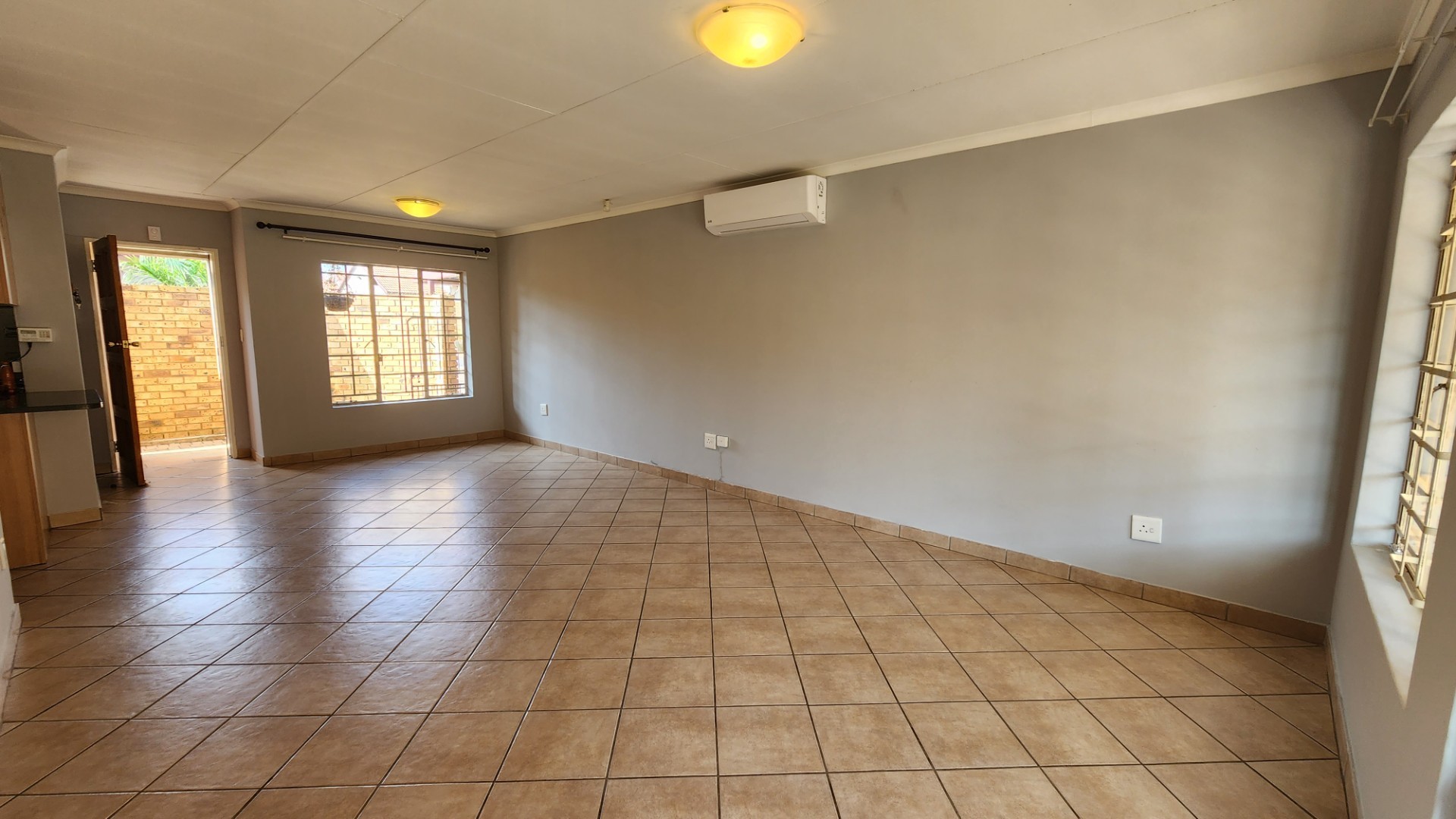 Townhouse for rent in Sinoville, Pretoria