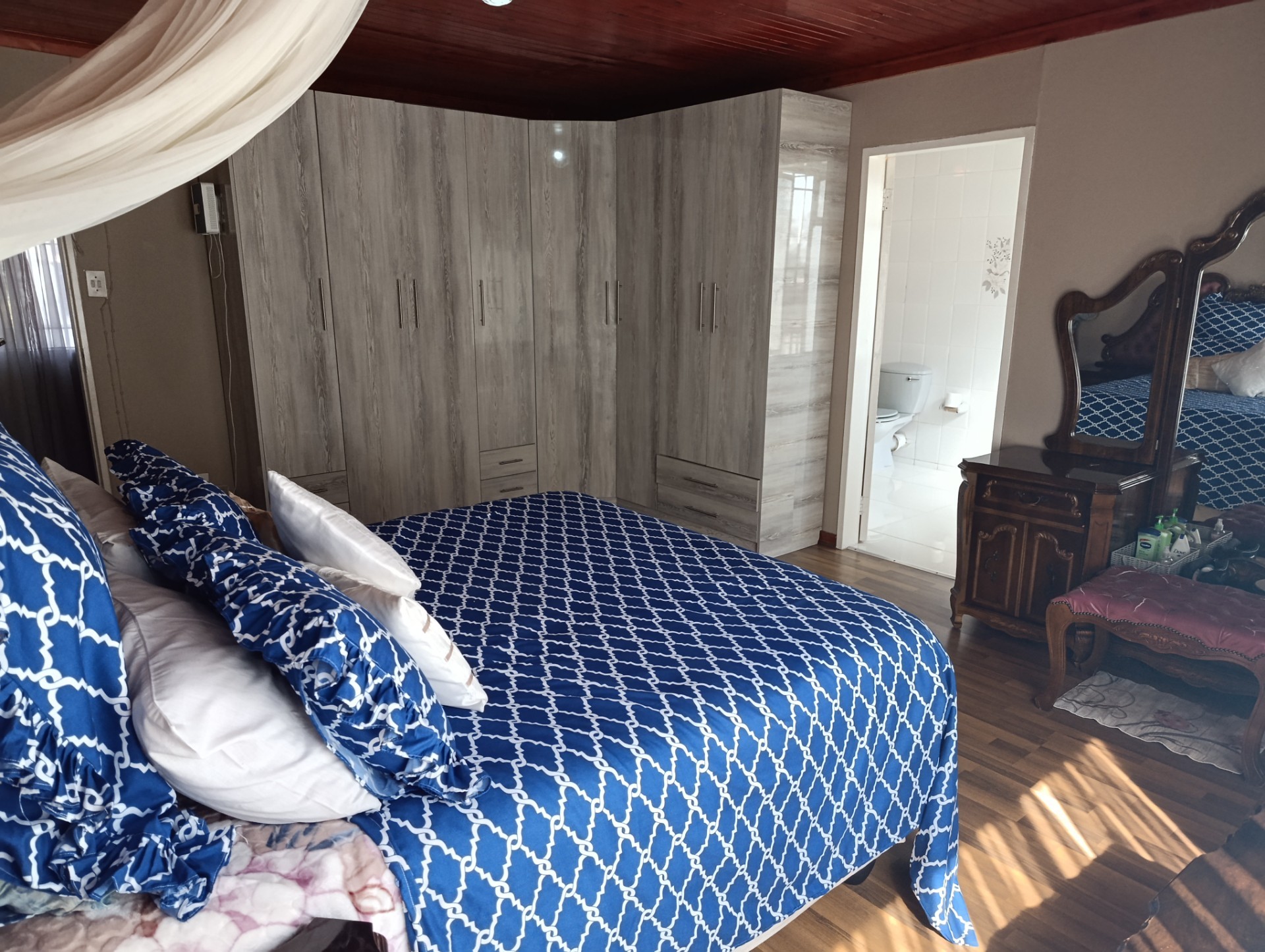 House for sale in Yeoville, Johannesburg, 495 m²