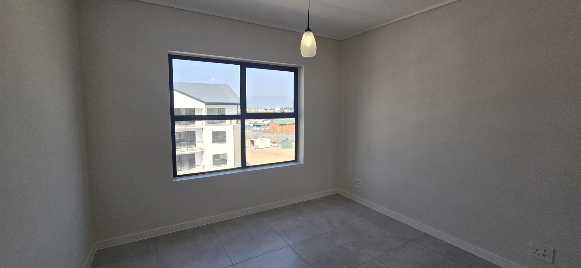 Apartment for rent in Sandown, Blouberg, 3509 (2nd floor), Suikerbos, 3708 Koeberg road, Sandown, Blouberg, Western Cape, 46 m²
