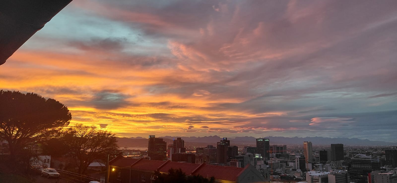 Apartment for sale in Schotsche Kloof, Cape Town, 97 m²