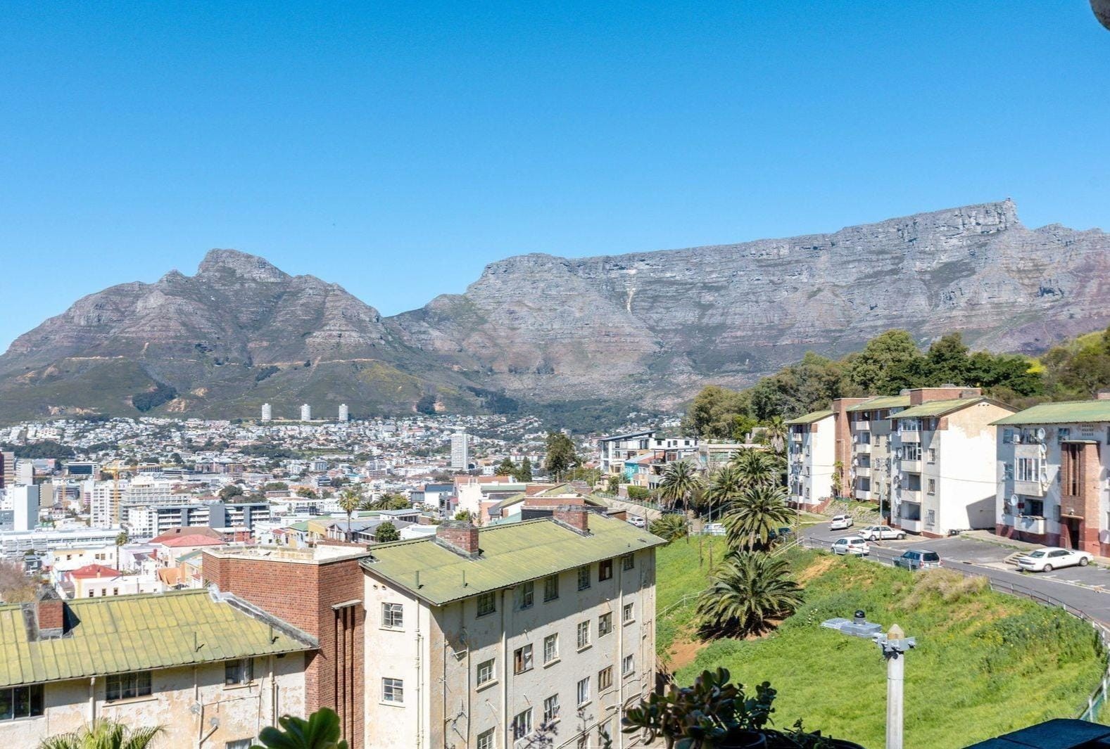 Apartment for sale in Schotsche Kloof, Cape Town, 97 m²
