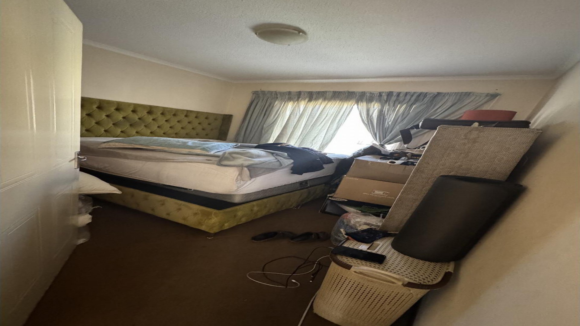 Apartment for sale in Meredale, Johannesburg, 61 m²
