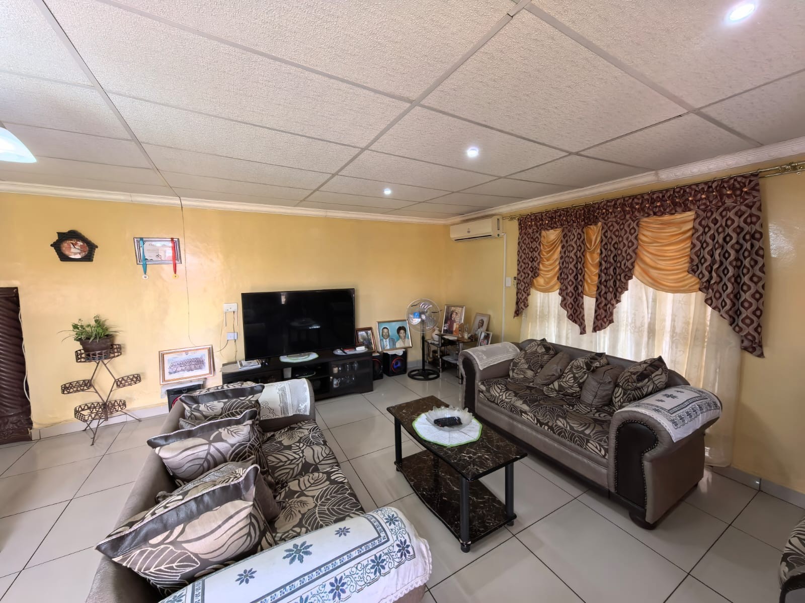 House for sale in Roodepan, Kimberley, 69 m²
