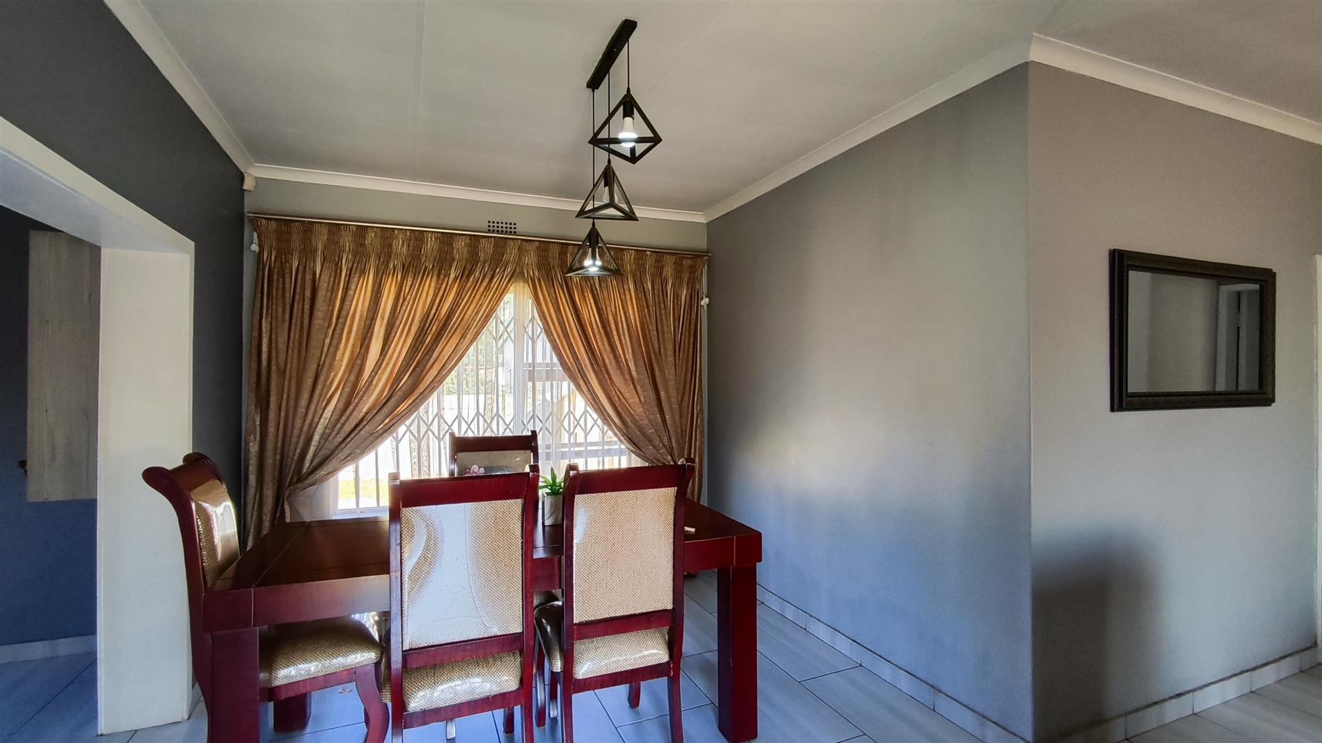 House for sale in Sharon Park, Nigel, 168 m²