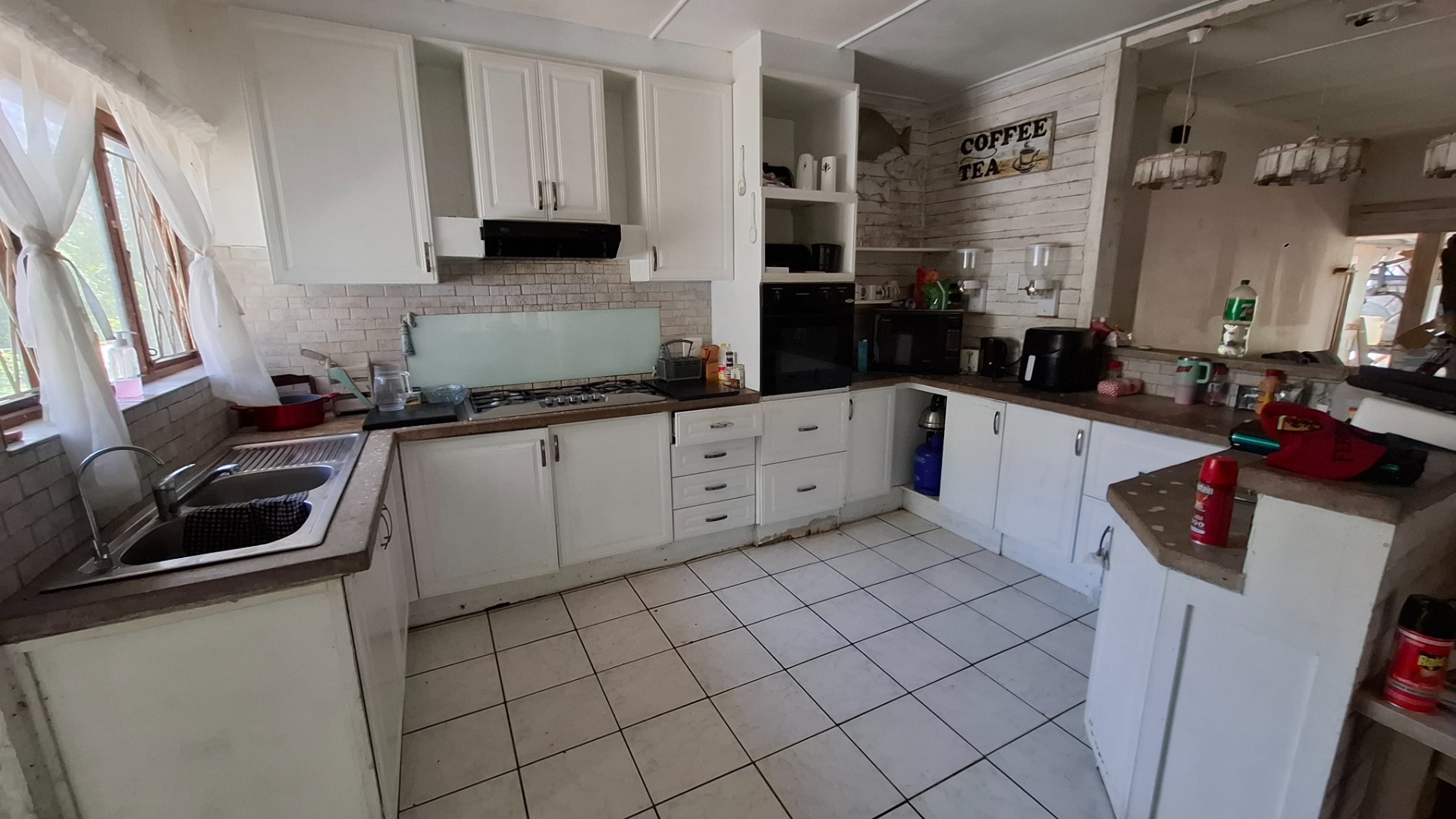 House for sale in Uvongo Beach, Margate, KwaZulu Natal, 1371 m²