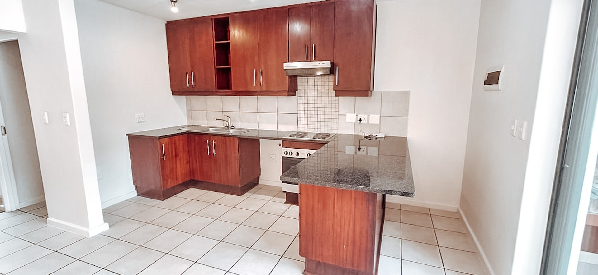 Apartment for sale in Knysna Central, Knysna, 33 Oyster Walk, Oyster Walk, 4 Fichat Street, Knysna Central, Knysna, Western Cape, 74 m²