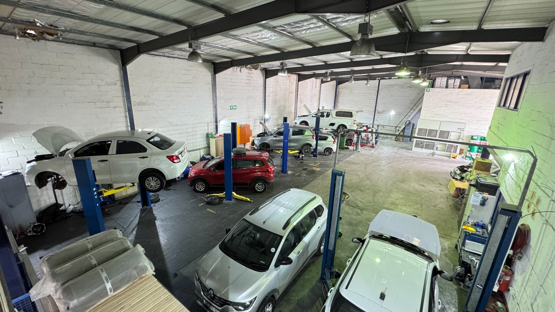 Warehouse for rent in Epping Industrial, Cape Town, 912 m²