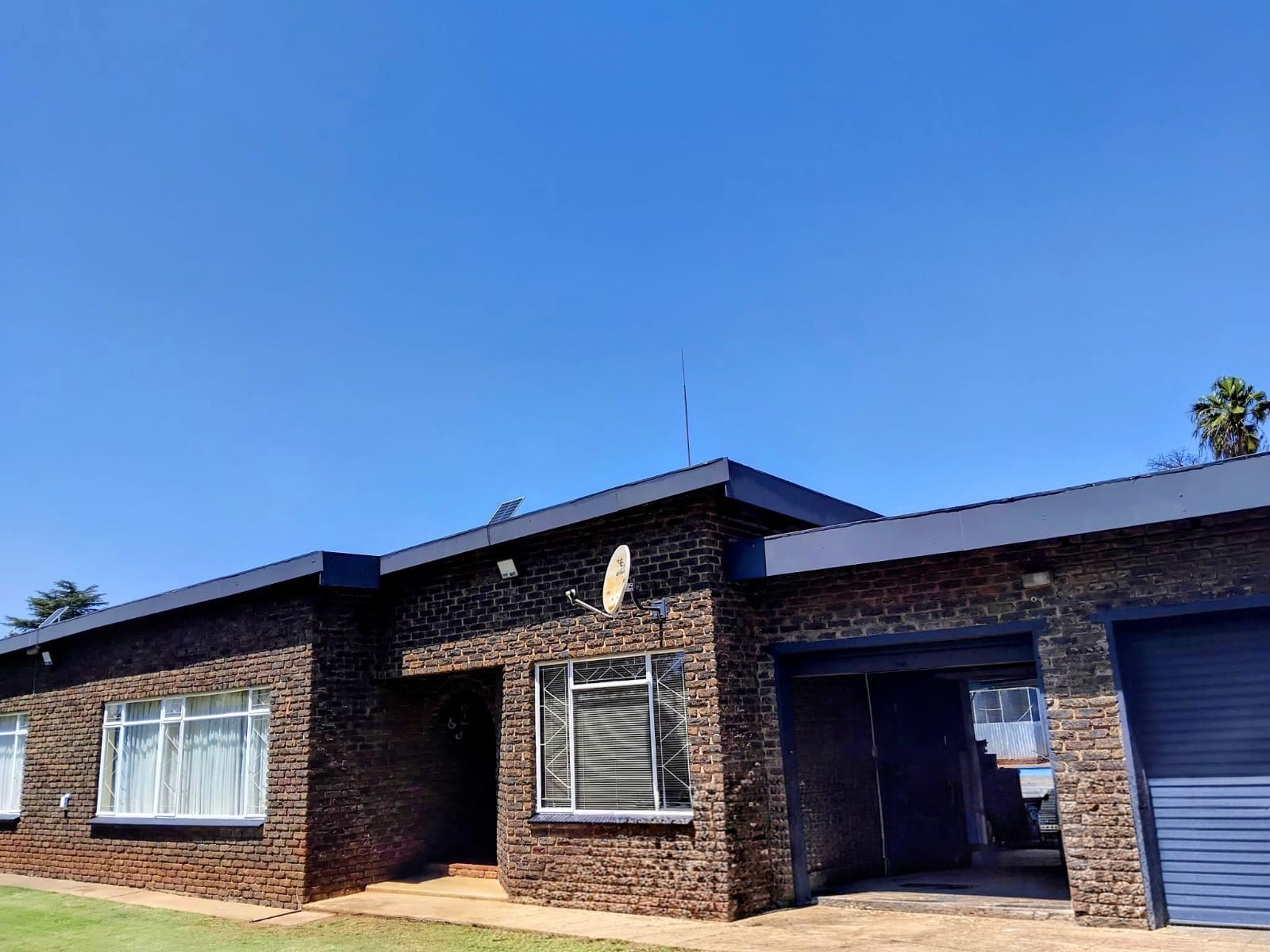 House for sale in Carletonville Central, Carletonville, 843 m²