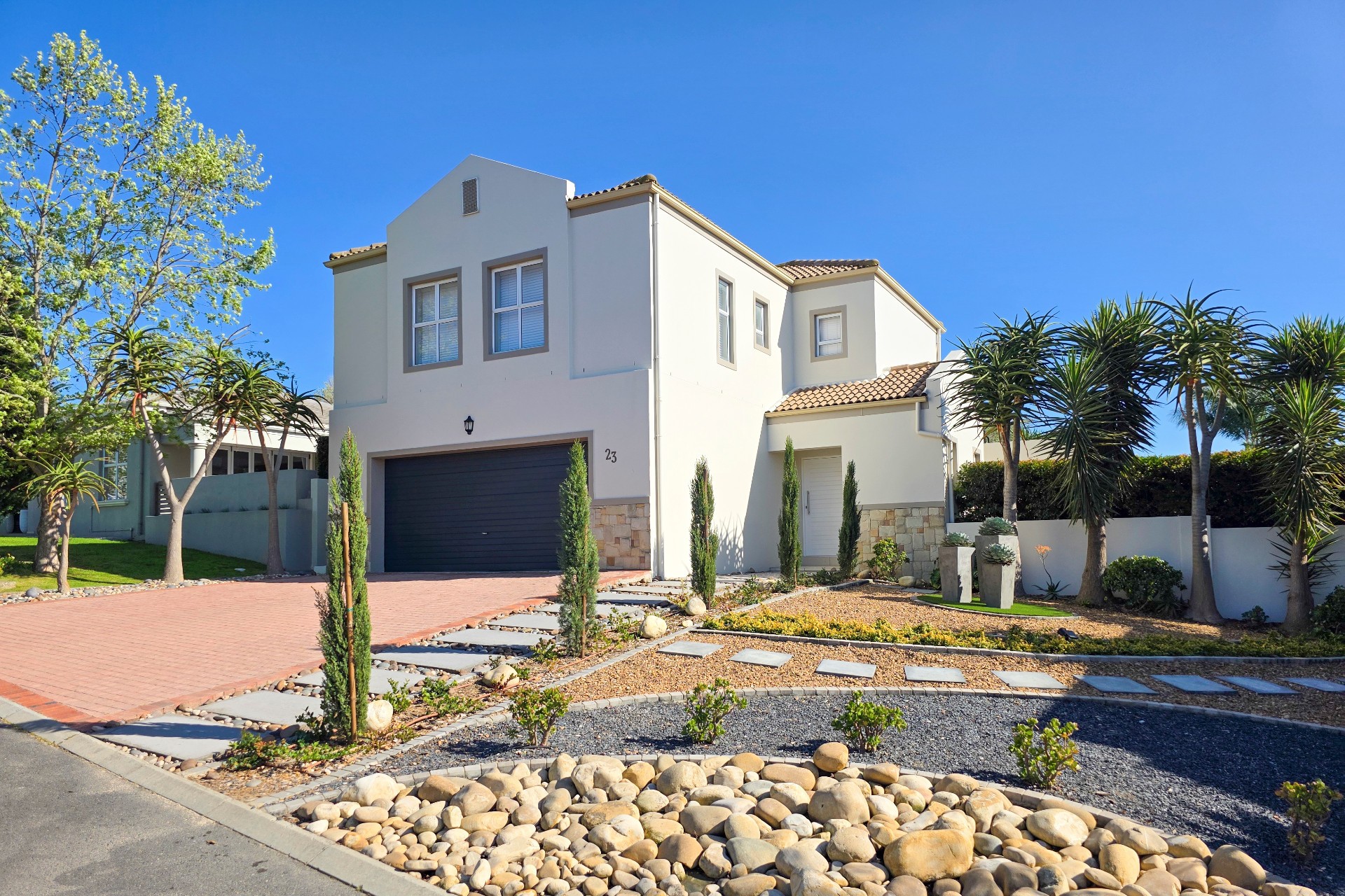 House for sale in Avalon Estate, Durbanville, 274 m²