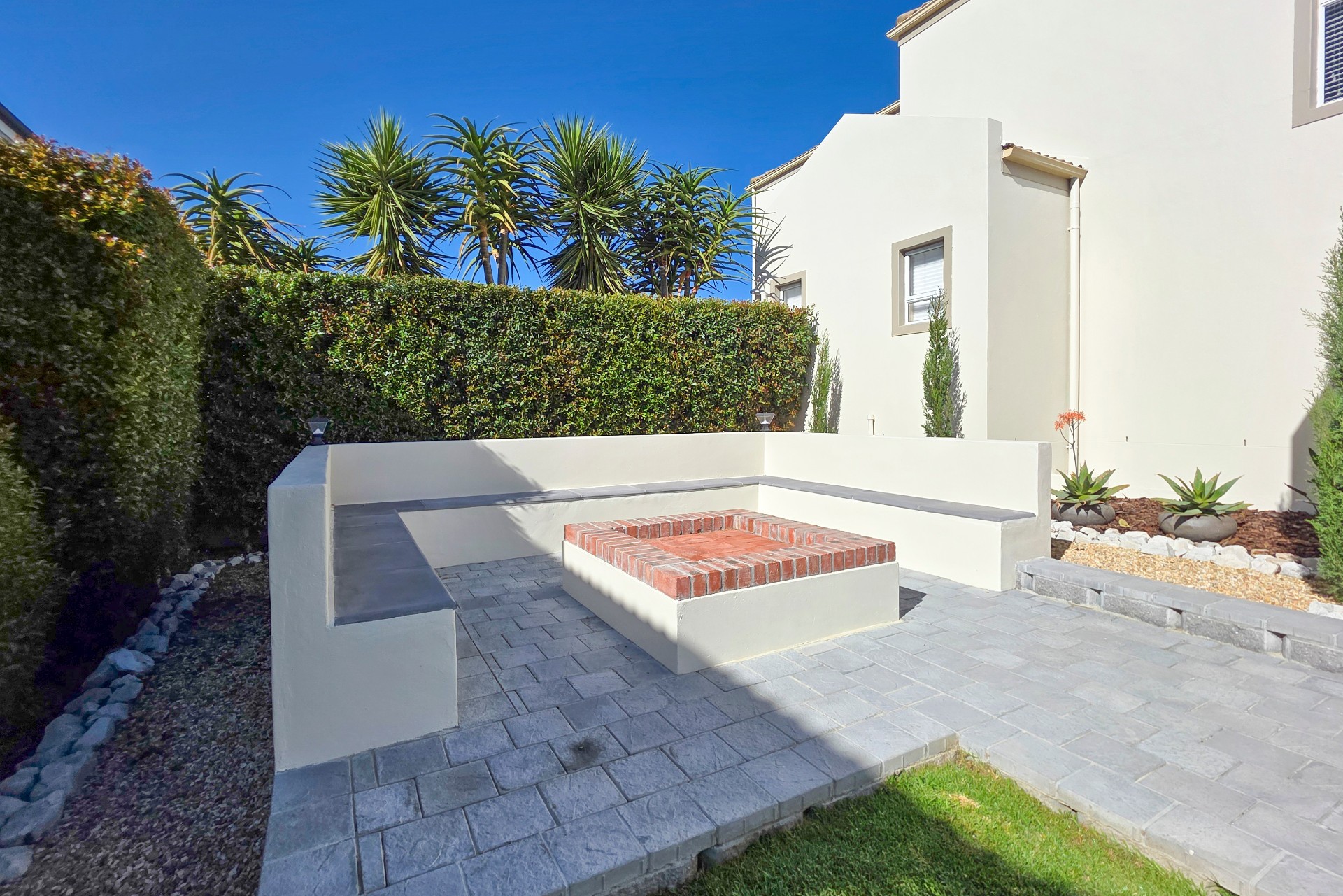 House for sale in Avalon Estate, Durbanville, 274 m²