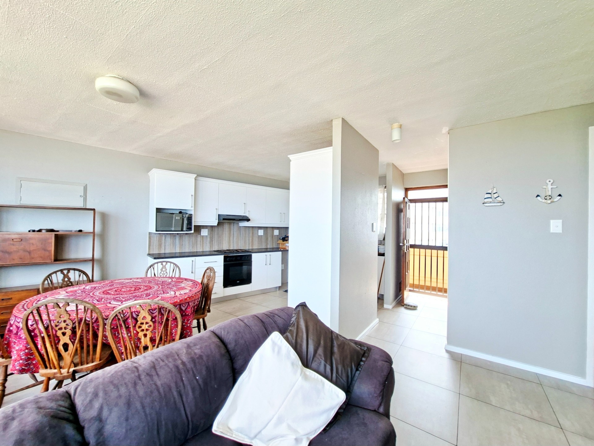 Apartment for sale in Doonside, Kingsburgh, KwaZulu Natal, 79 m²