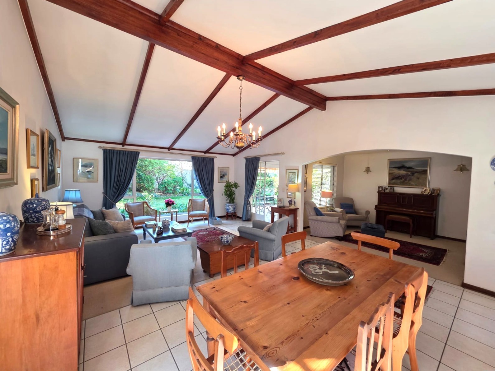 Townhouse for sale in Bryanston, Sandton, 145 m²