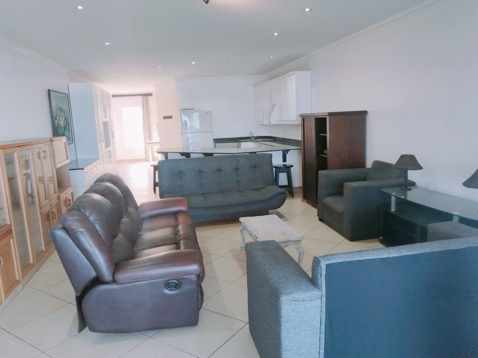 Apartment for sale in St Michaels On Sea, Margate, KwaZulu Natal, 166 m²