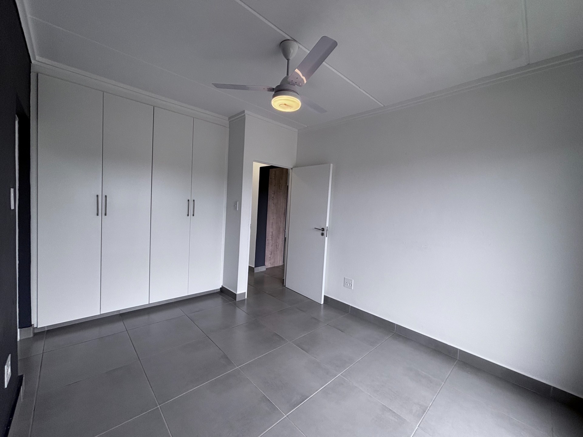 Apartment for rent in Ballito Central, Ballito, KwaZulu Natal, 75 m²