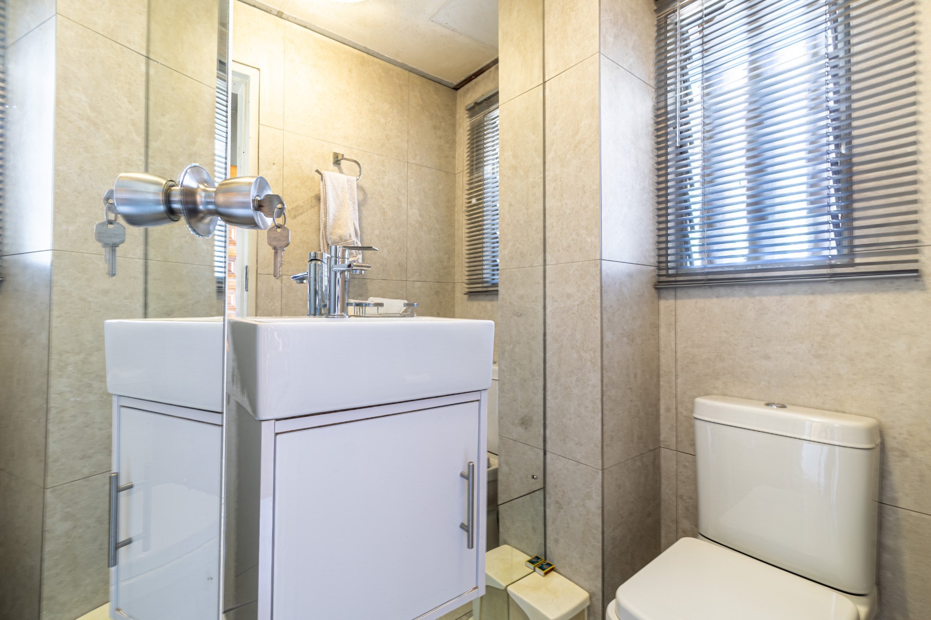 Townhouse for rent in Lyndhurst, Johannesburg, 154 m²