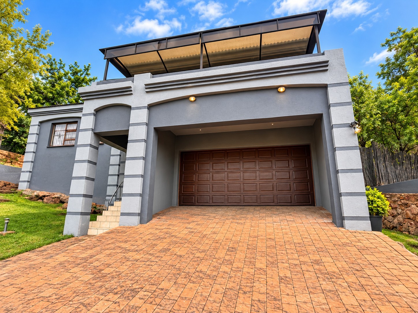 House for sale in Oakdene, Johannesburg, 1867 m²