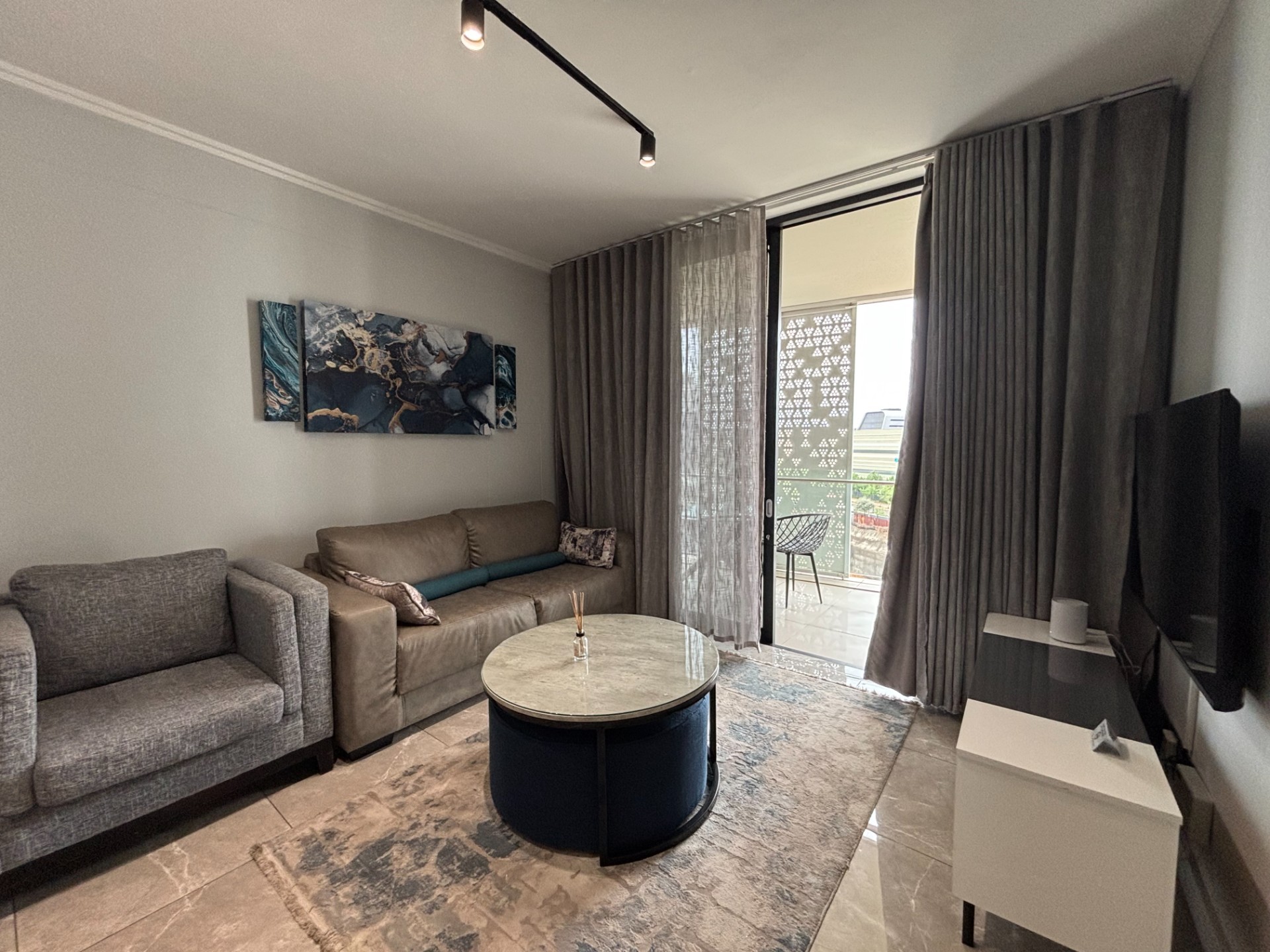 Apartment for rent in Waterfall, Midrand