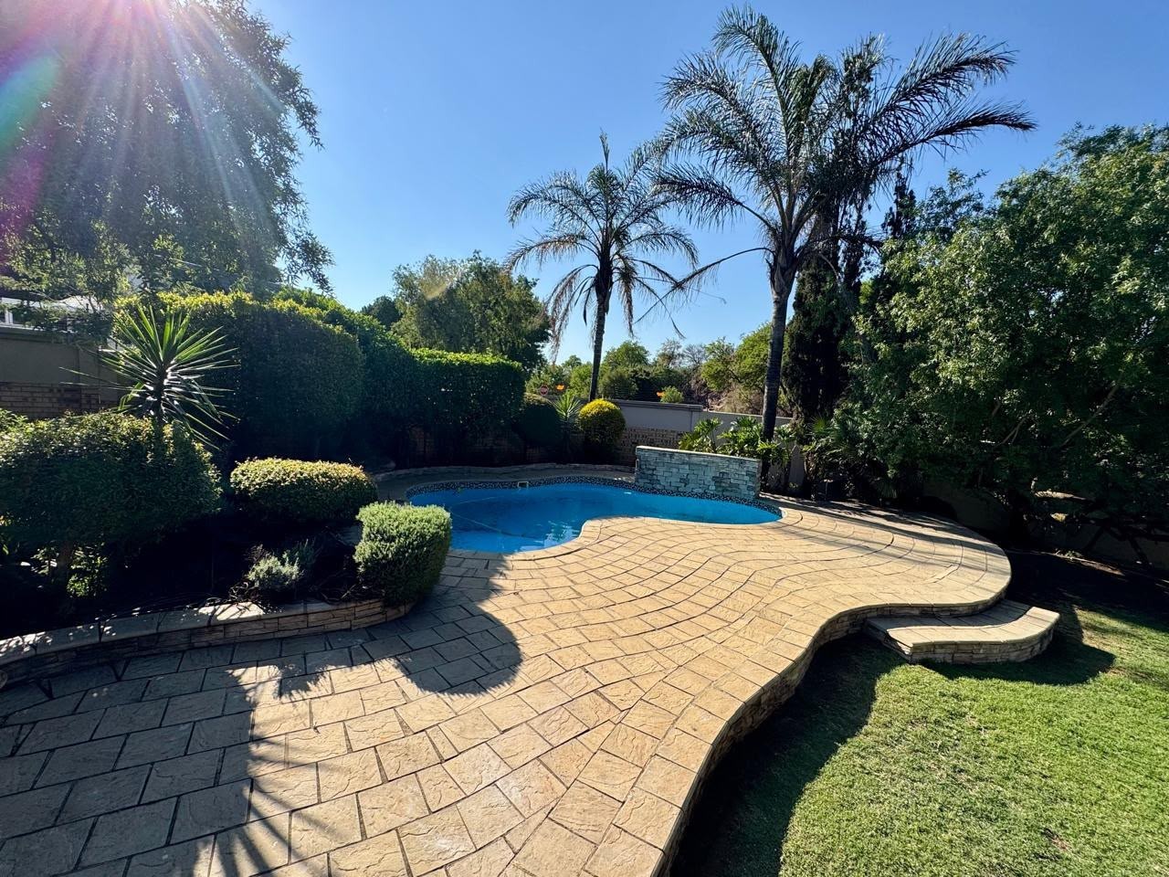 House for sale in Glenvista, Johannesburg, 1 Alzia Street, Glenvista, Johannesburg, Gauteng