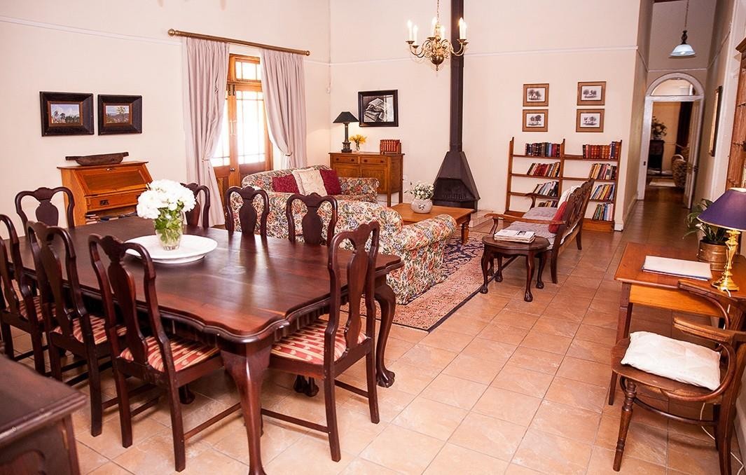 House for sale in Nieu Bethesda, Graaff-Reinet, 365 m²