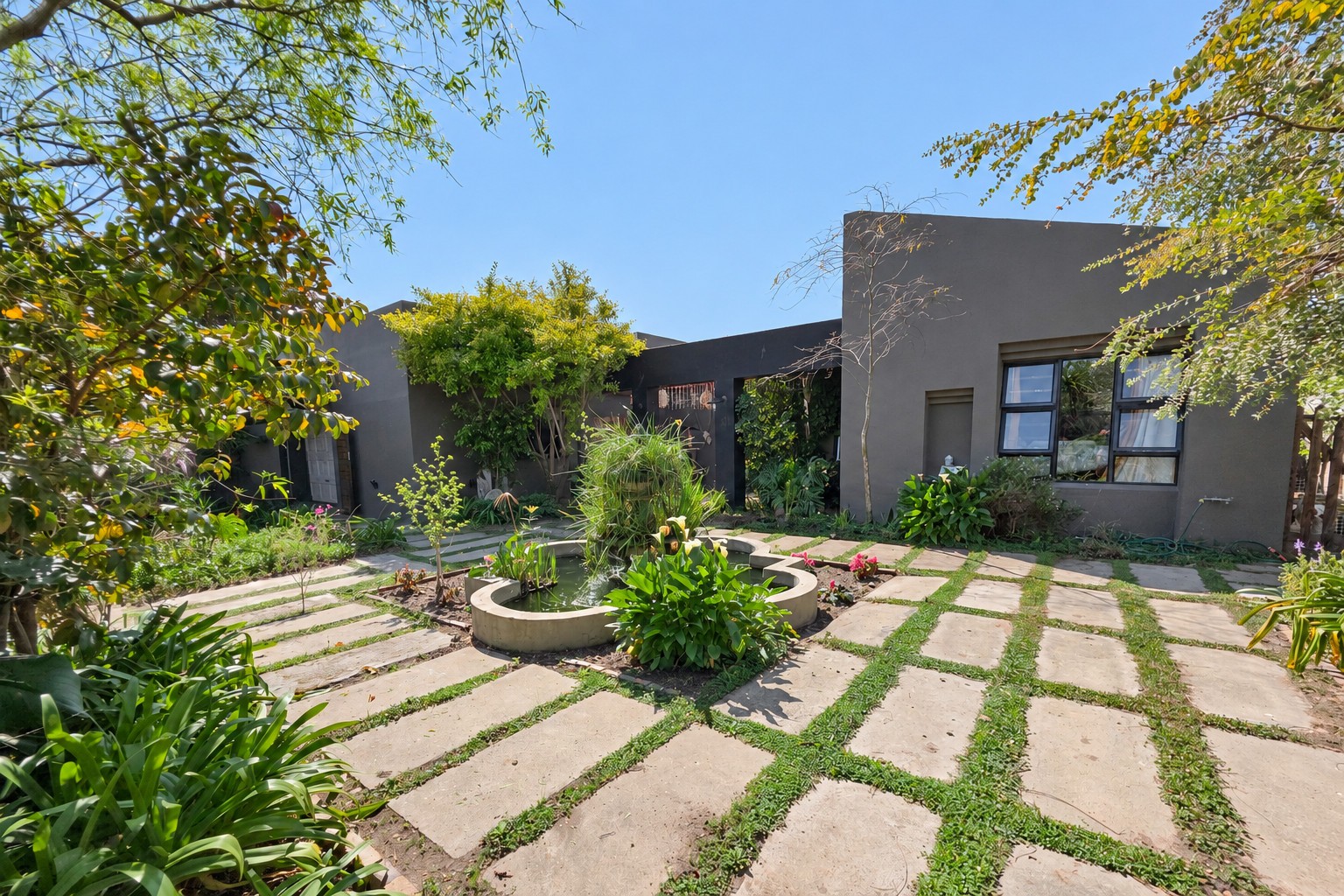 House for sale in Wellway Park East, Wellway Park, Durbanville, 245 m²