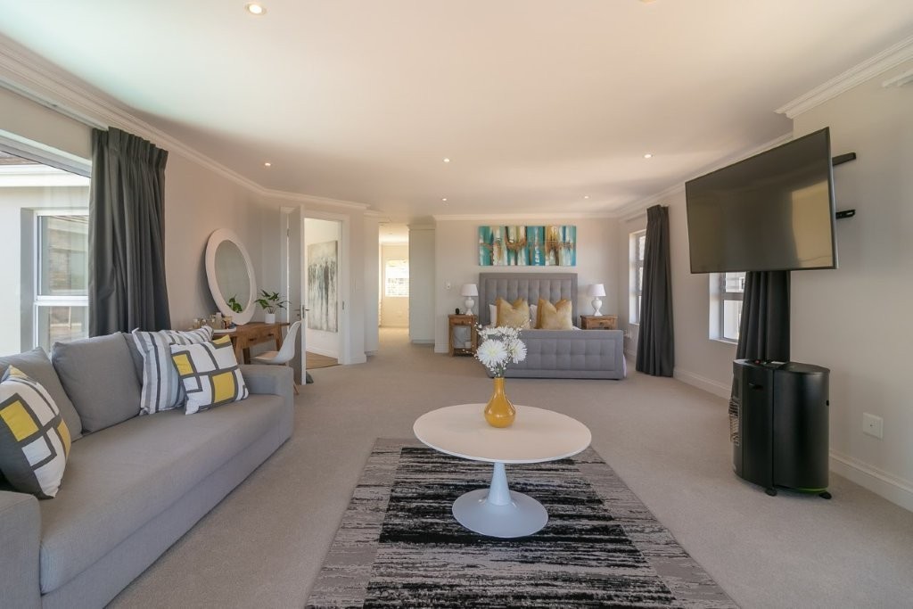 House for sale in Pezula Golf Estate, Knysna, 793 m²
