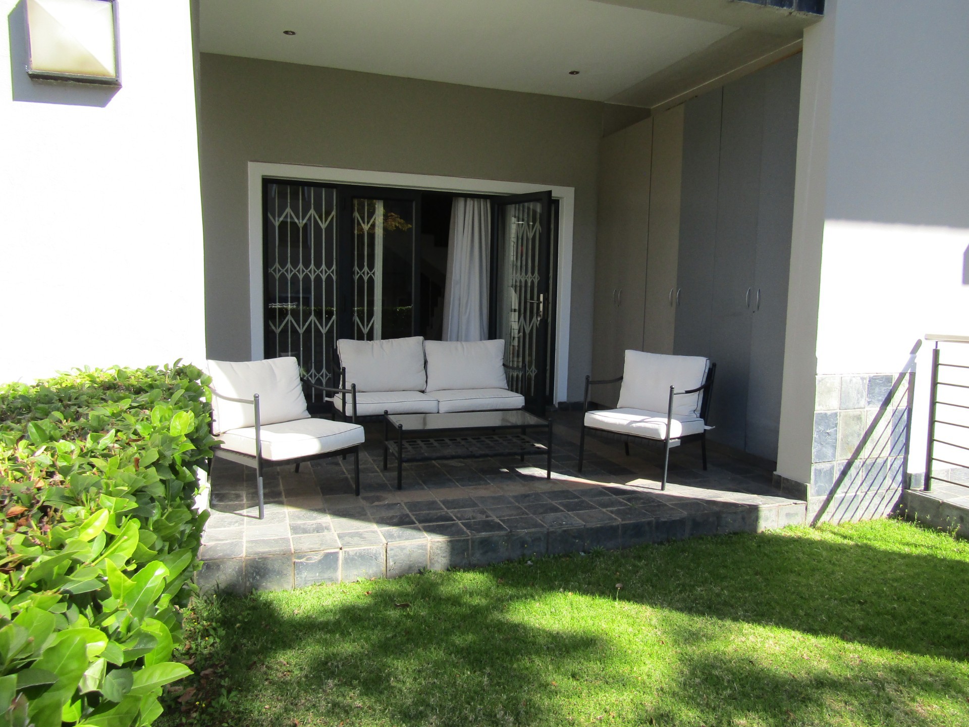 Apartment for sale in Bryanston, Sandton, 3, Ealing Broadway, 21 Ealing Crescent, Bryanston, Sandton, Gauteng, 150 m²