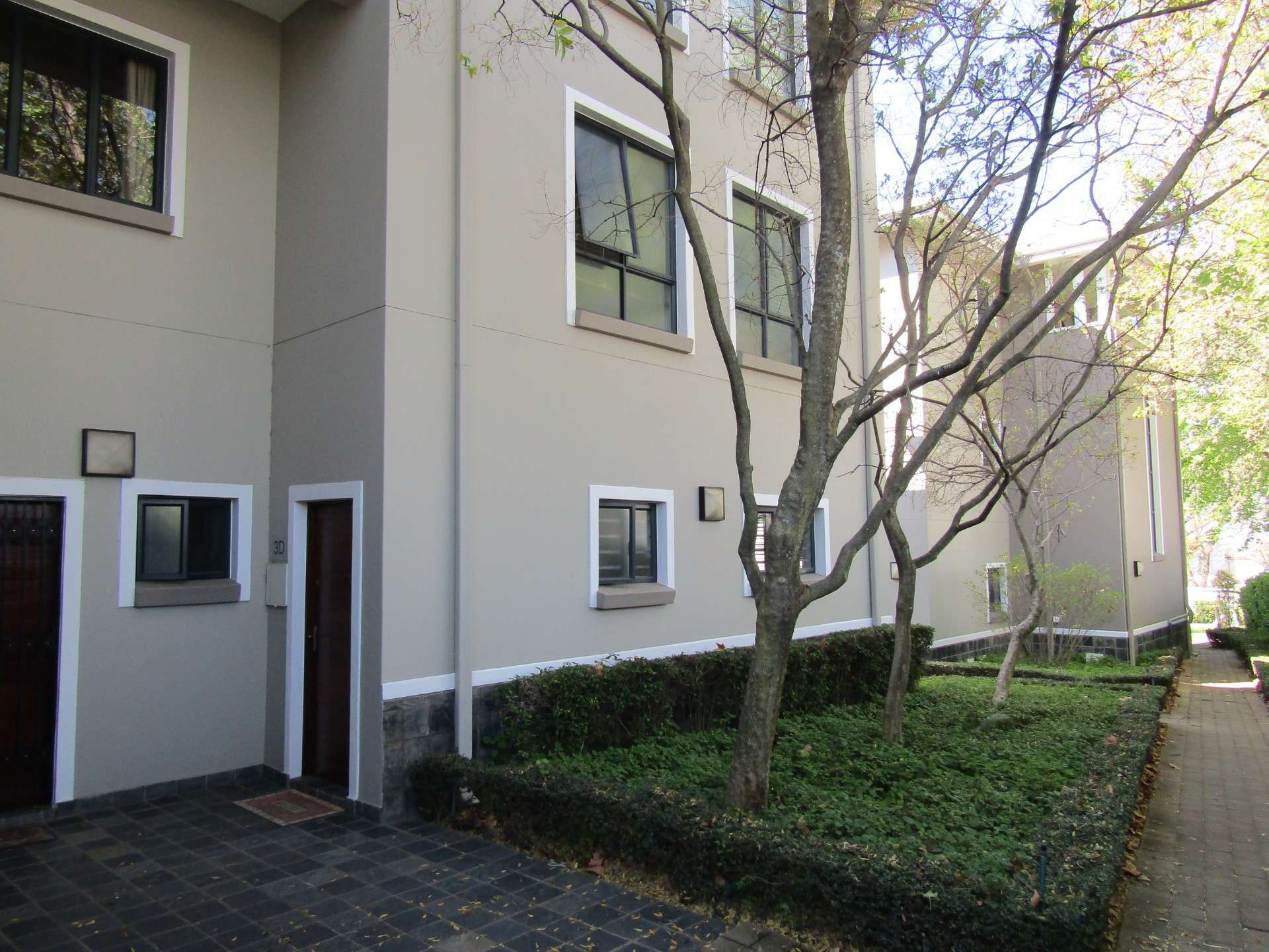 Apartment for sale in Bryanston, Sandton, 3, Ealing Broadway, 21 Ealing Crescent, Bryanston, Sandton, Gauteng, 150 m²