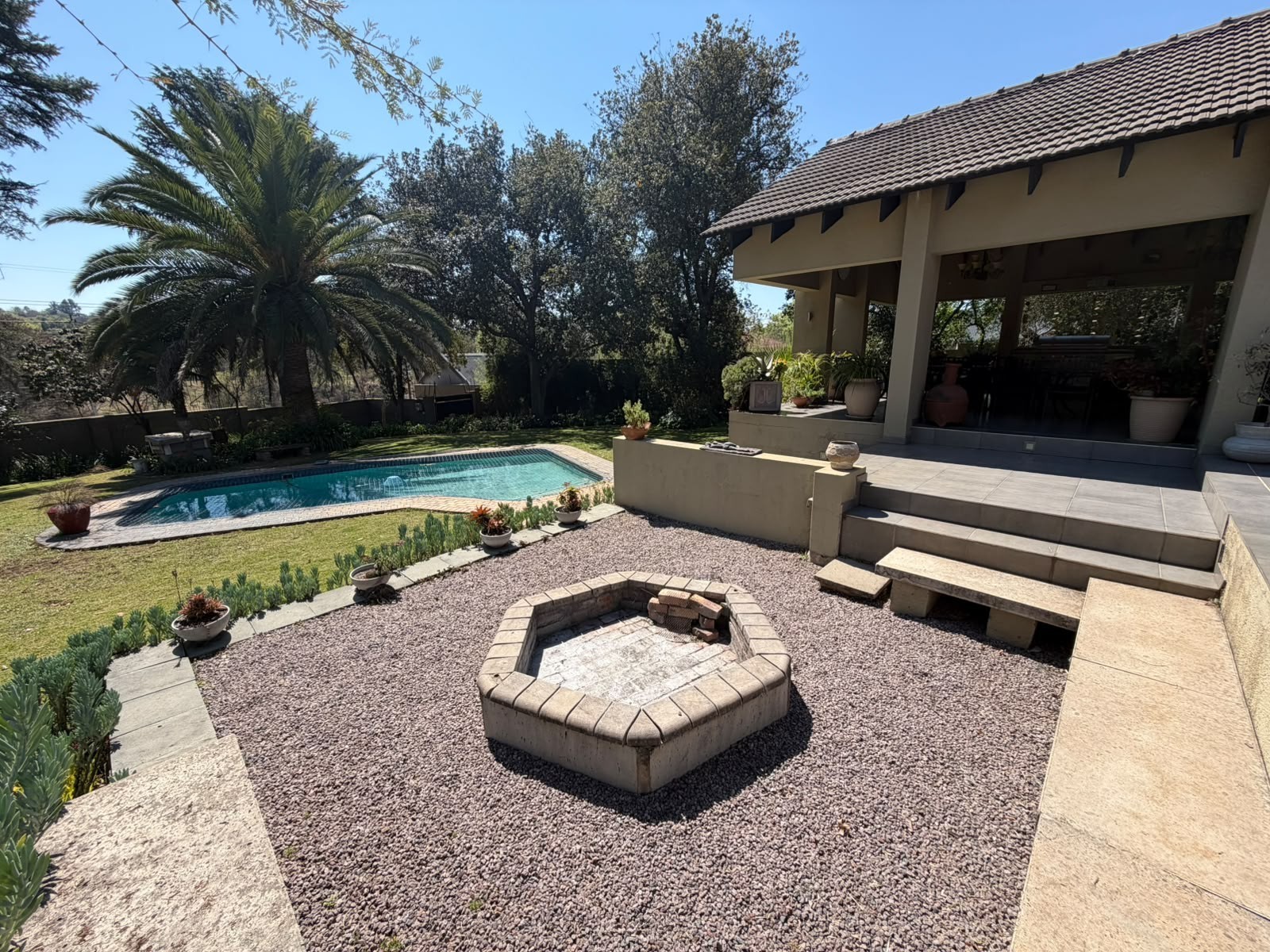 House for sale in Bryanston, Sandton, 874 Brooke Ave, Bryanston, Sandton, Gauteng, 550 m²