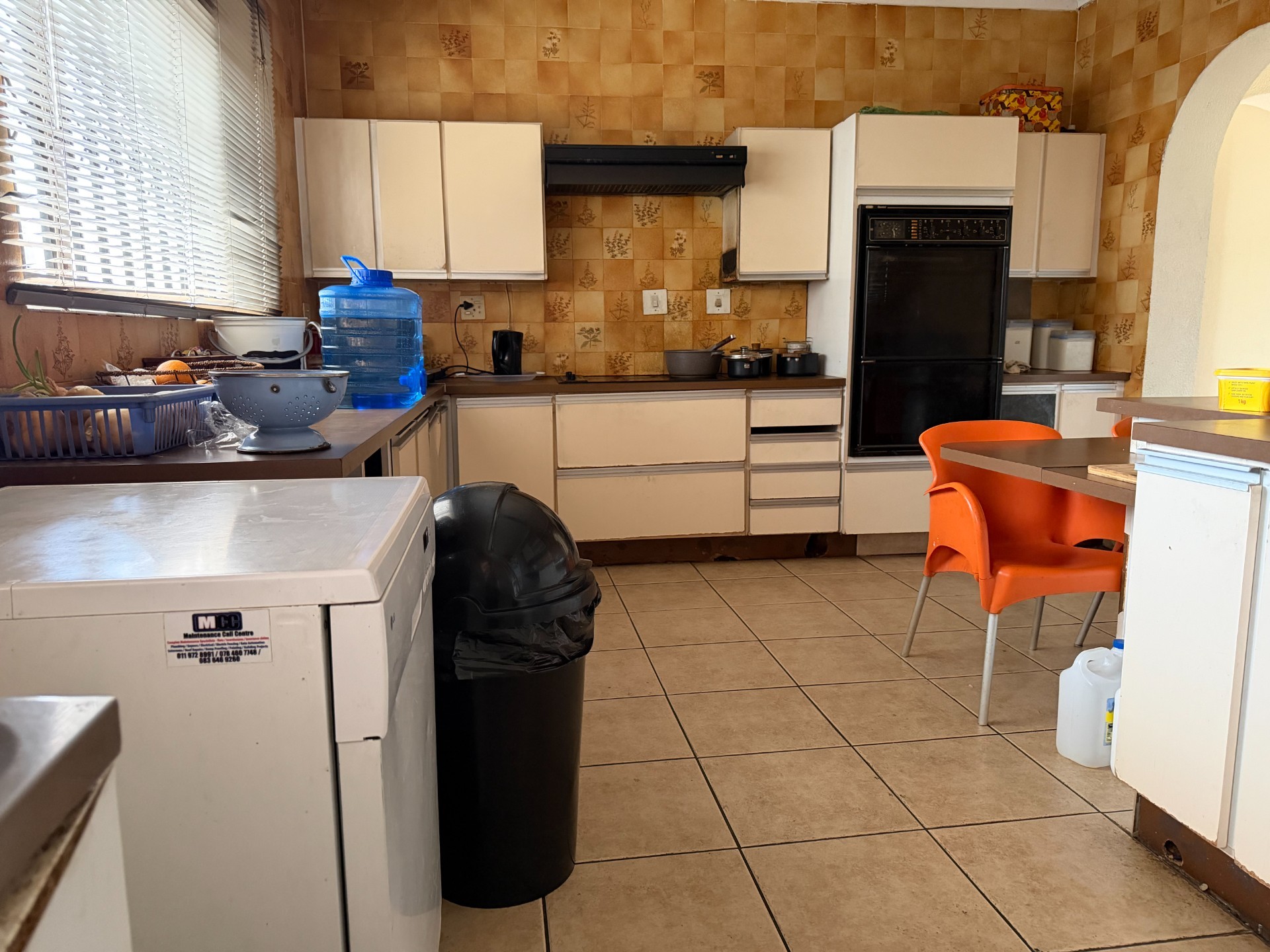 House for sale in Naturena, Johannesburg, 950 m²