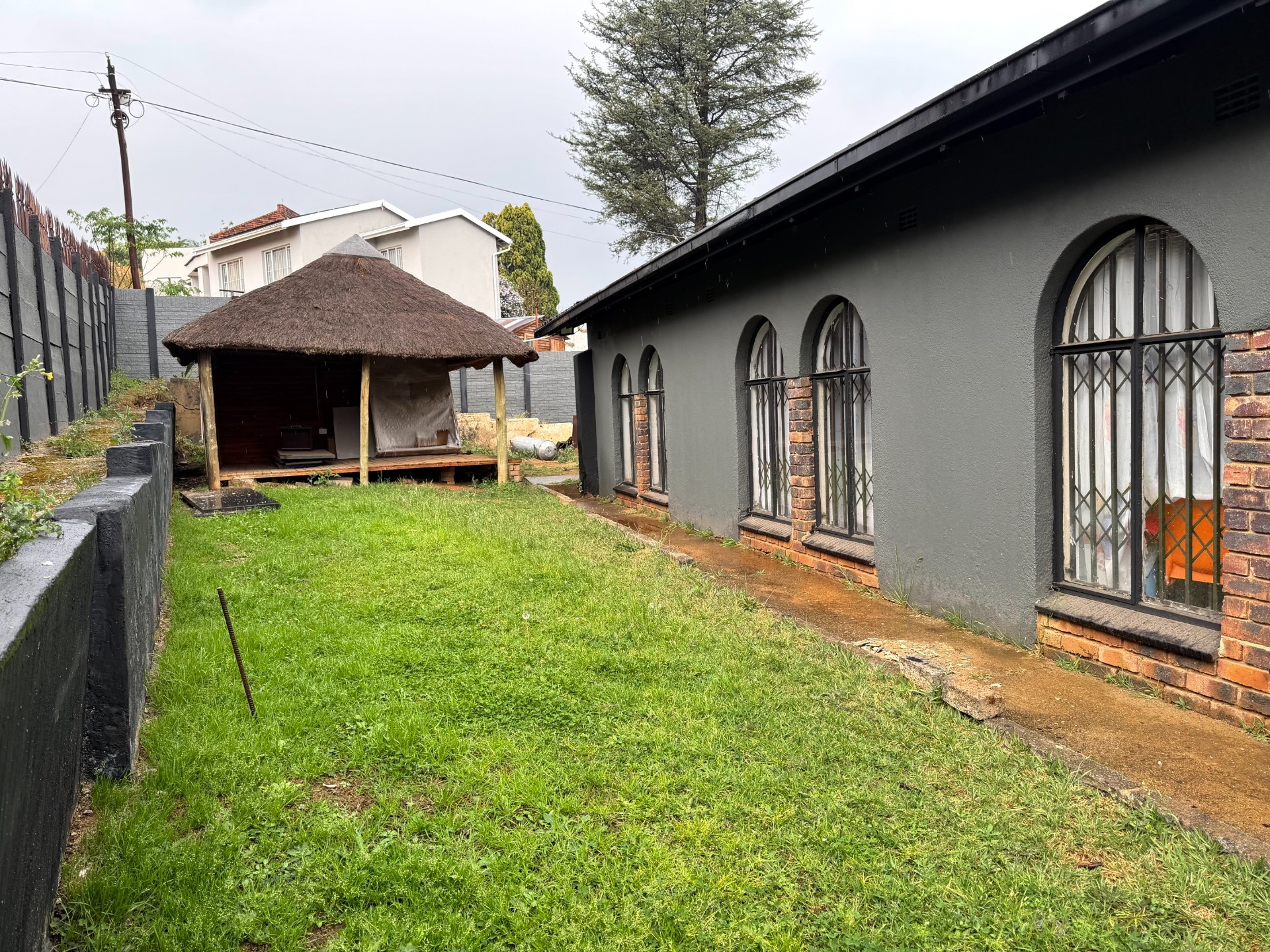 House for sale in Naturena, Johannesburg, 950 m²