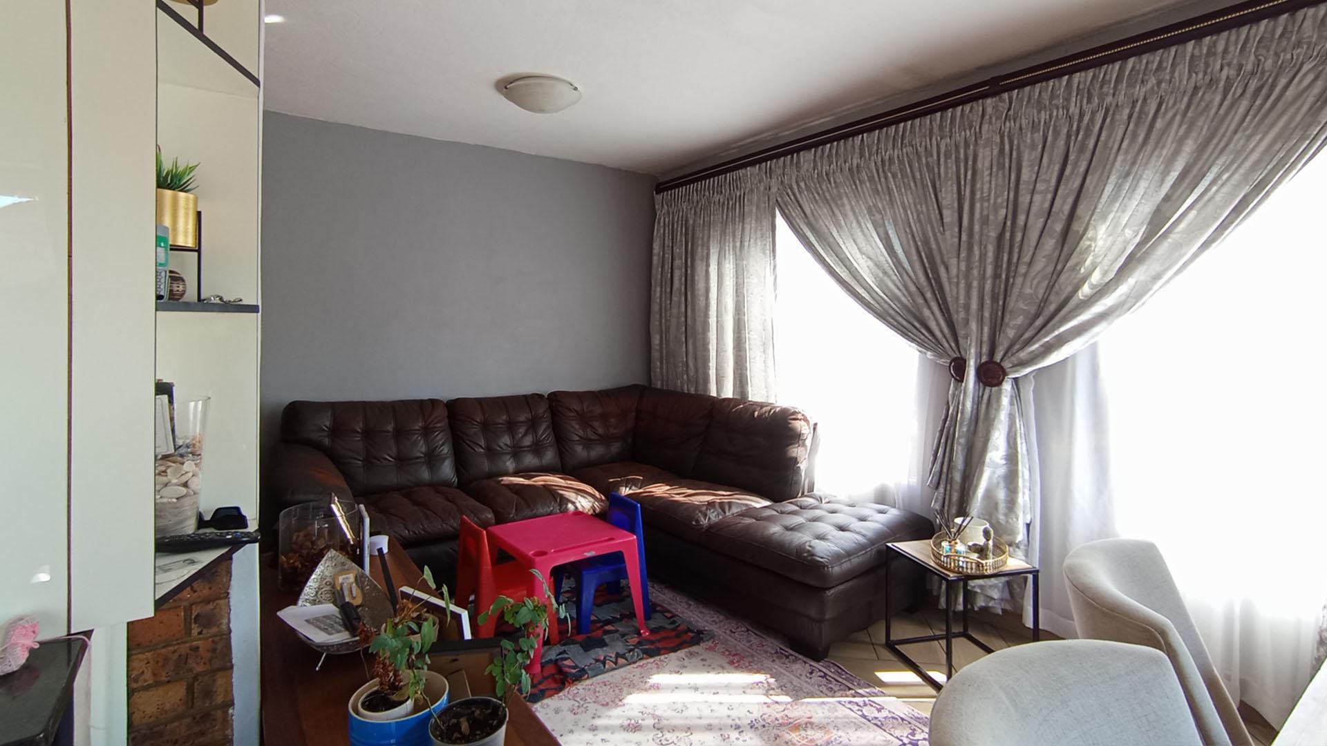 House for sale in Highveld, Centurion, 215 m²