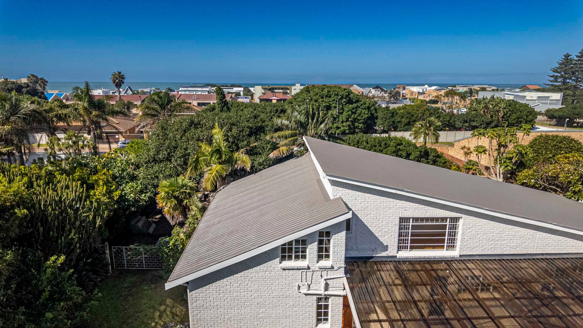 House for sale in Noorsekloof, Jeffreys Bay, 285 m²