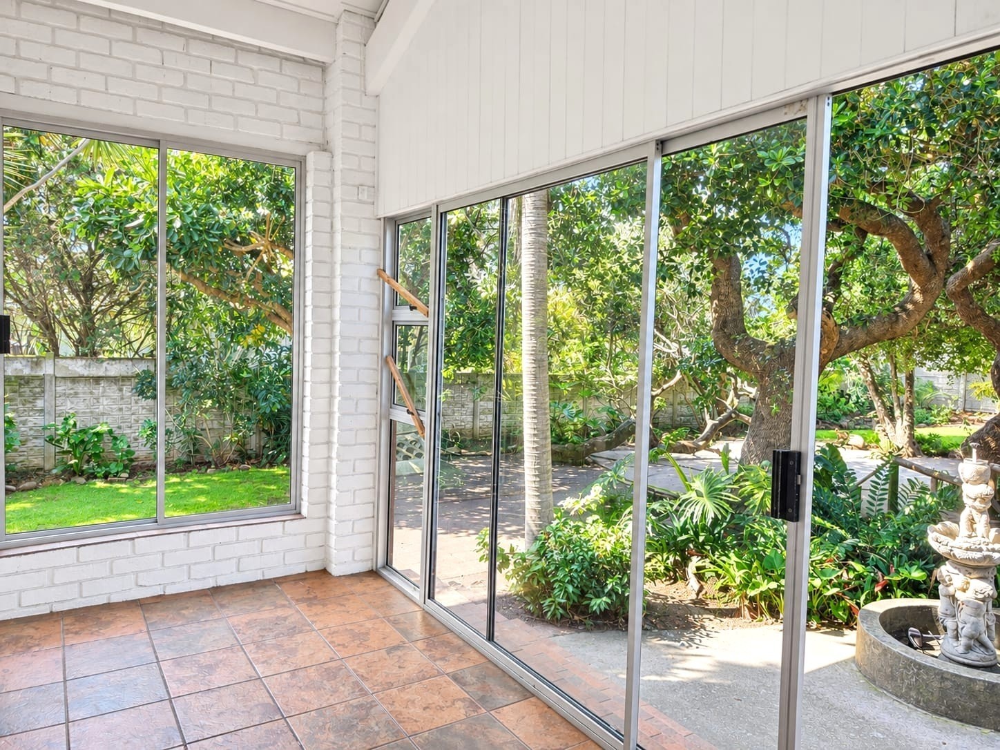 House for sale in Noorsekloof, Jeffreys Bay, 285 m²