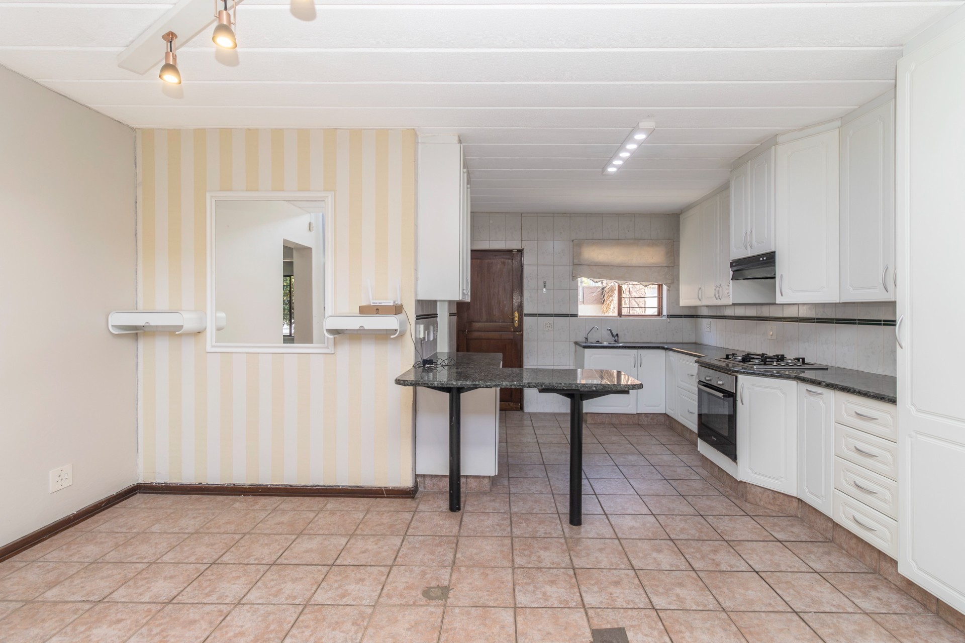 House for sale in North Riding, Randburg, 361 m²
