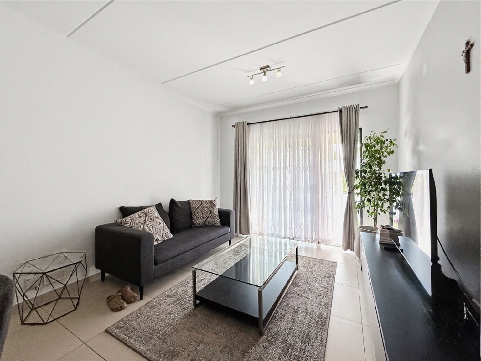 Apartment for sale in Dainfern, Sandton, 56 m²