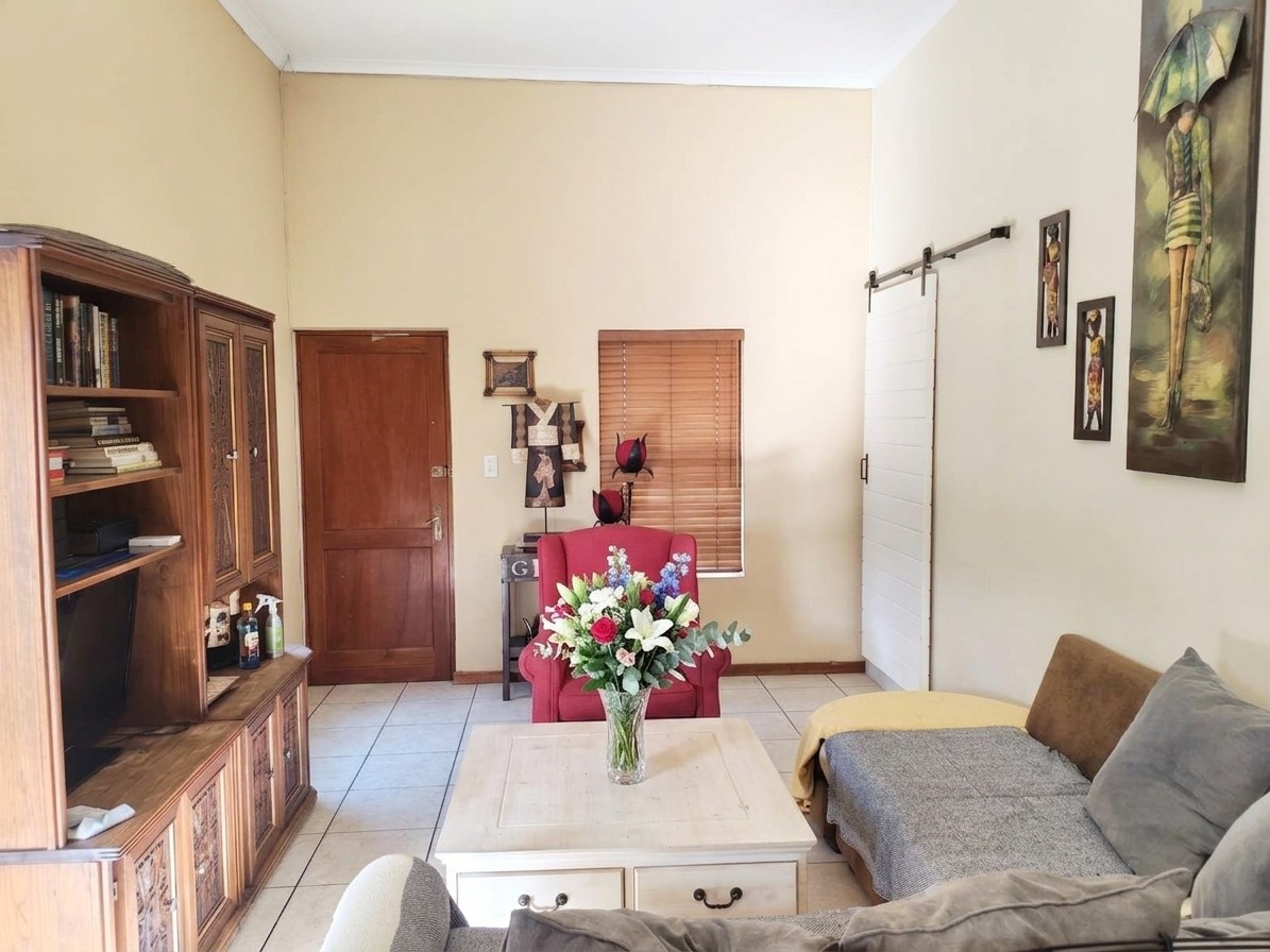 House for sale in Eikenbosch, Kuils River, 125 m²