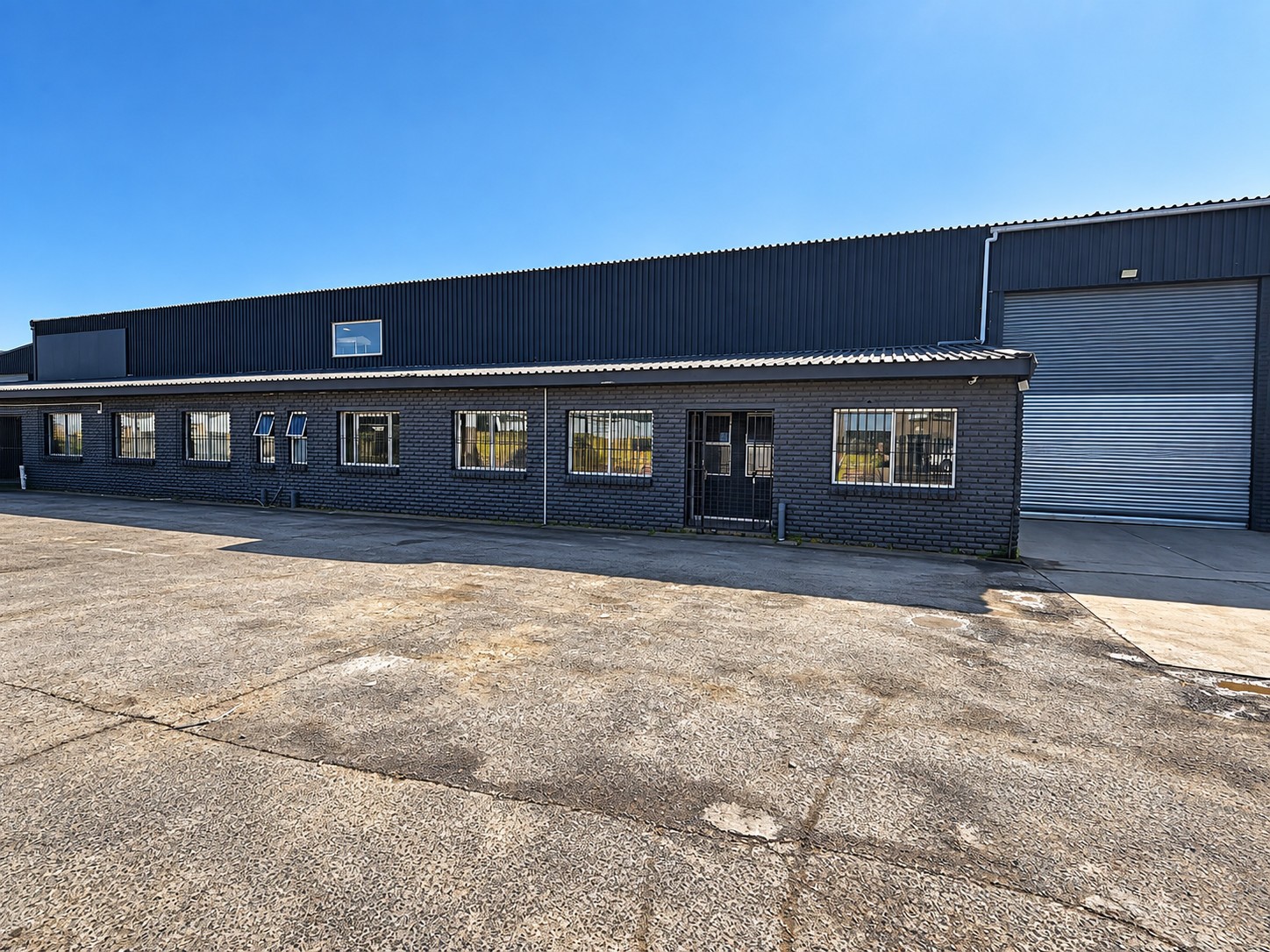 PRIME ±1,600m² INDUSTRIAL PROPERTY TO LET - MONTAGUE GARDENS R160,000 p/m excl. VAT | Occupation: 1