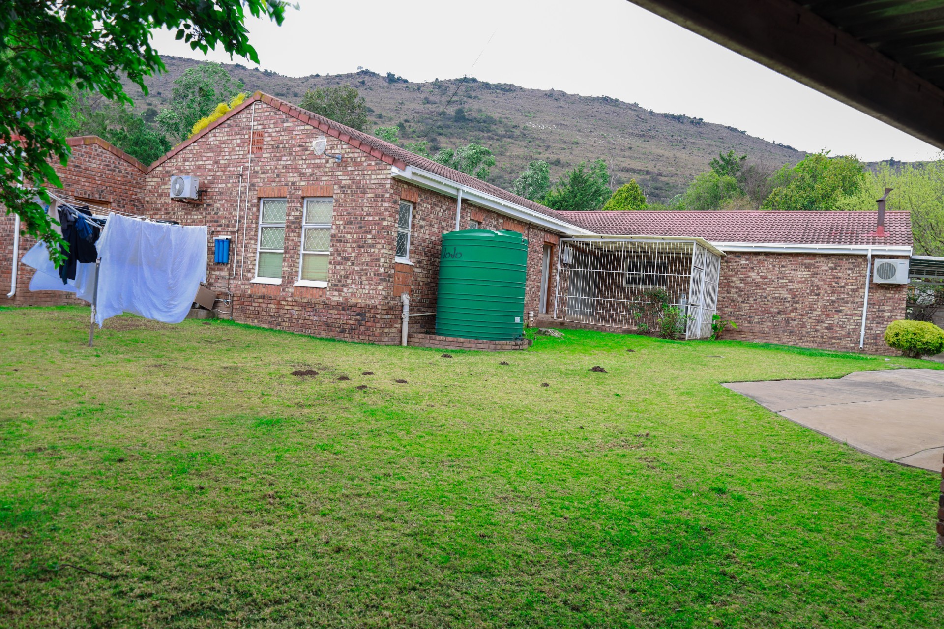House for sale in Balmoral, Queenstown, 15 Wapadsberg Road, Balmoral, Queenstown, Eastern Cape, 1889 m²