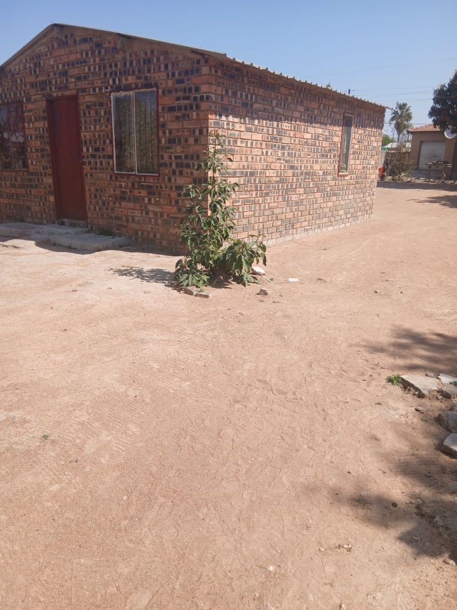 House for sale in Seshego A, Seshego, Polokwane, 640 m²
