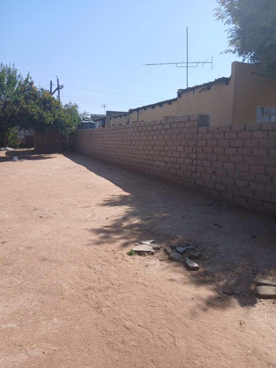 House for sale in Seshego A, Seshego, Polokwane, 640 m²