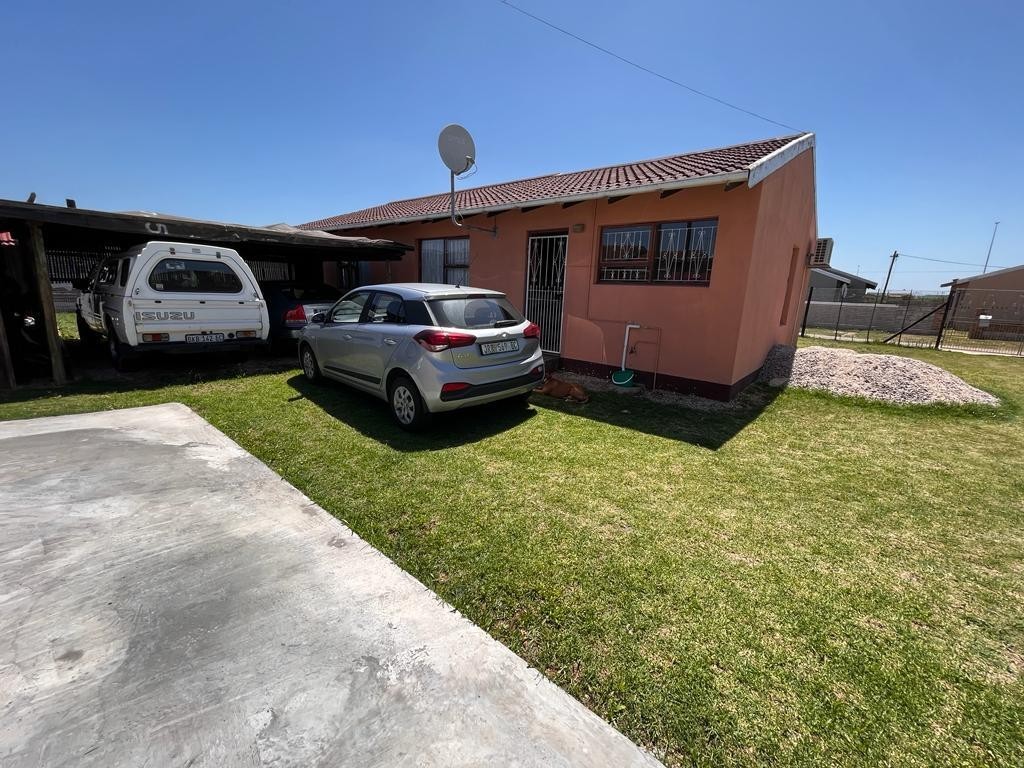 House for sale in Motherwell, Port Elizabeth, 572 m²